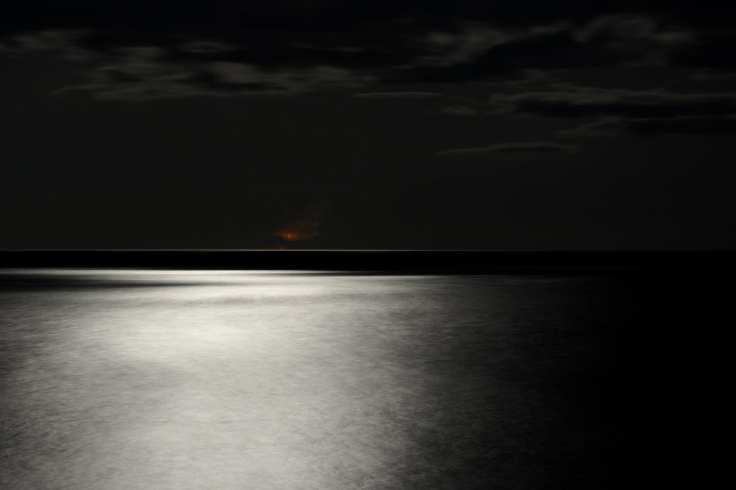 Tyrrhenian Sea, Lightning Strike